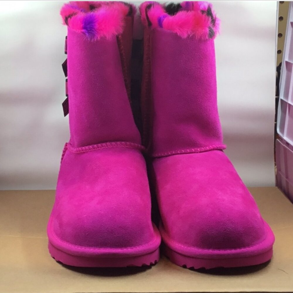 Bailey Bow Plaid Punk Uggs